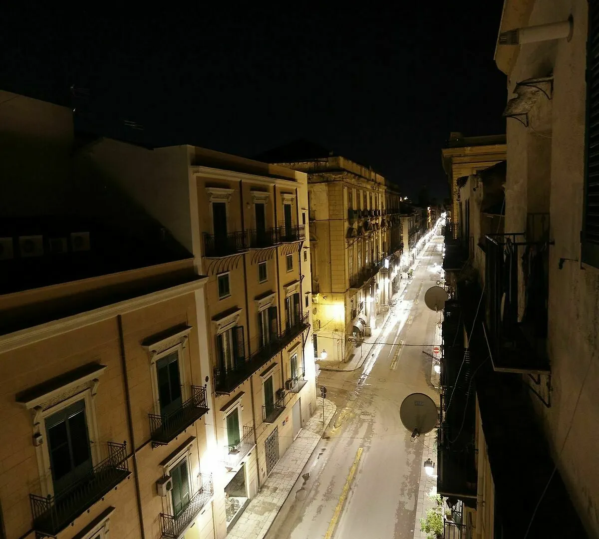 N38E13 Bb Art Design Bed & Breakfast Palermo 3*,